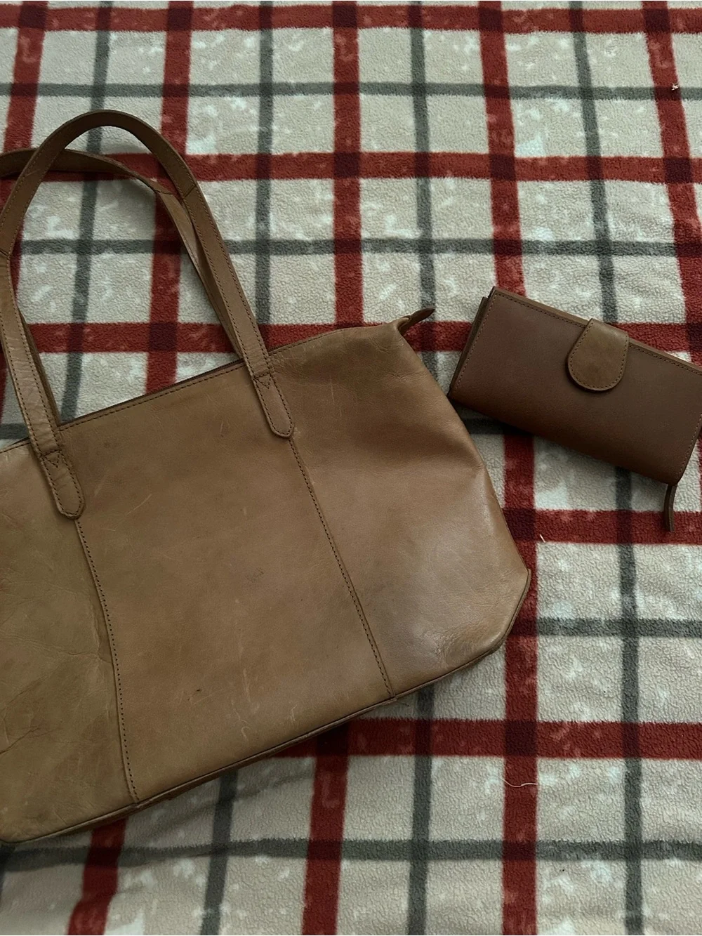SCOUT leather CoTan Leather Tote & Wallet Set - Picture 3 of 6